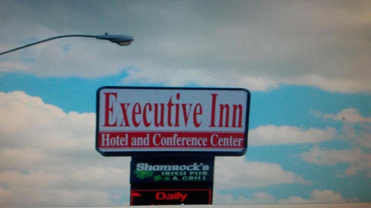 Executive Inn Hotel And Conference Center Lawton Exteriör bild